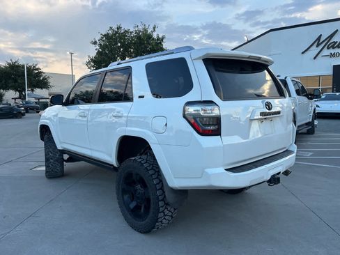 Used 2016 Toyota 4Runner SR5 Premium w/ Convenience Package RWD image 4