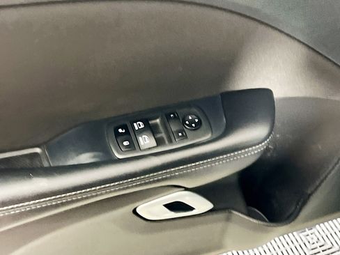 Used 2022 Dodge Challenger R/T RWD image 16