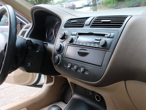 Used 2004 Honda Civic LX image 24