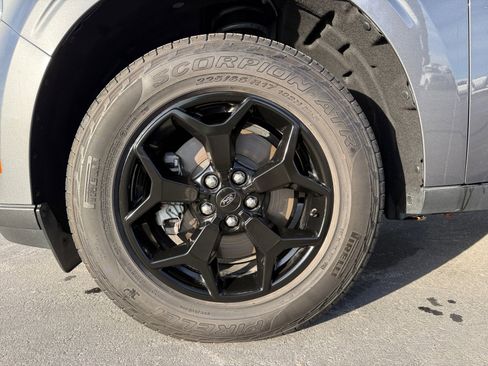 Used 2025 Ford Maverick XLT w/ XLT Luxury Package image 10