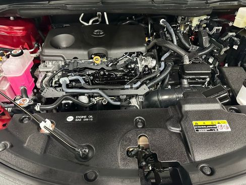 Used 2025 Toyota Sienna XLE image 72