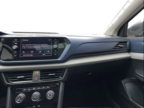 Used 2023 Volkswagen Taos SE w/ Panoramic Sunroof Package FWD image 46