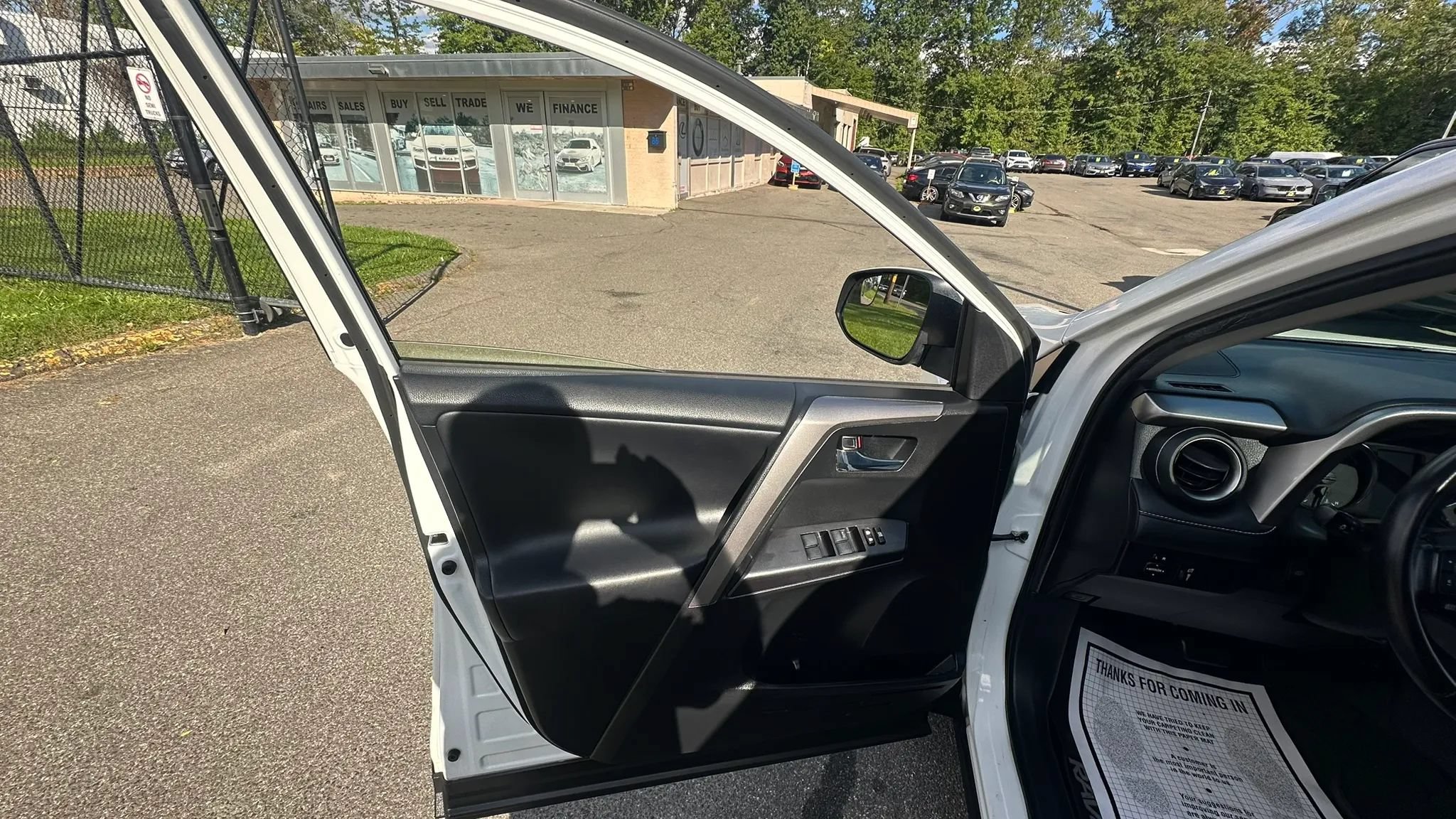 Used 2016 Toyota RAV4 XLE AWD/4WD image 26