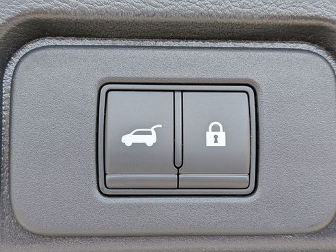 Used 2022 Nissan Rogue SV w/ SV Premium Package image 14