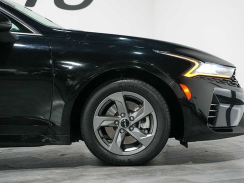 Used 2022 Kia K5 LXS FWD image 9