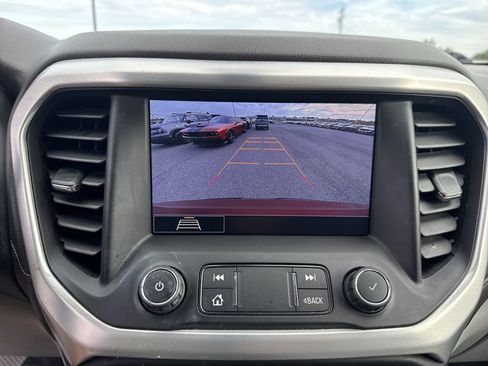 Used 2020 GMC Acadia SLT w/ LPO, Floor Liner Package image 30