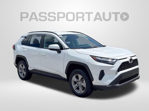 Used 2025 Toyota RAV4 LE AWD/4WD image 13