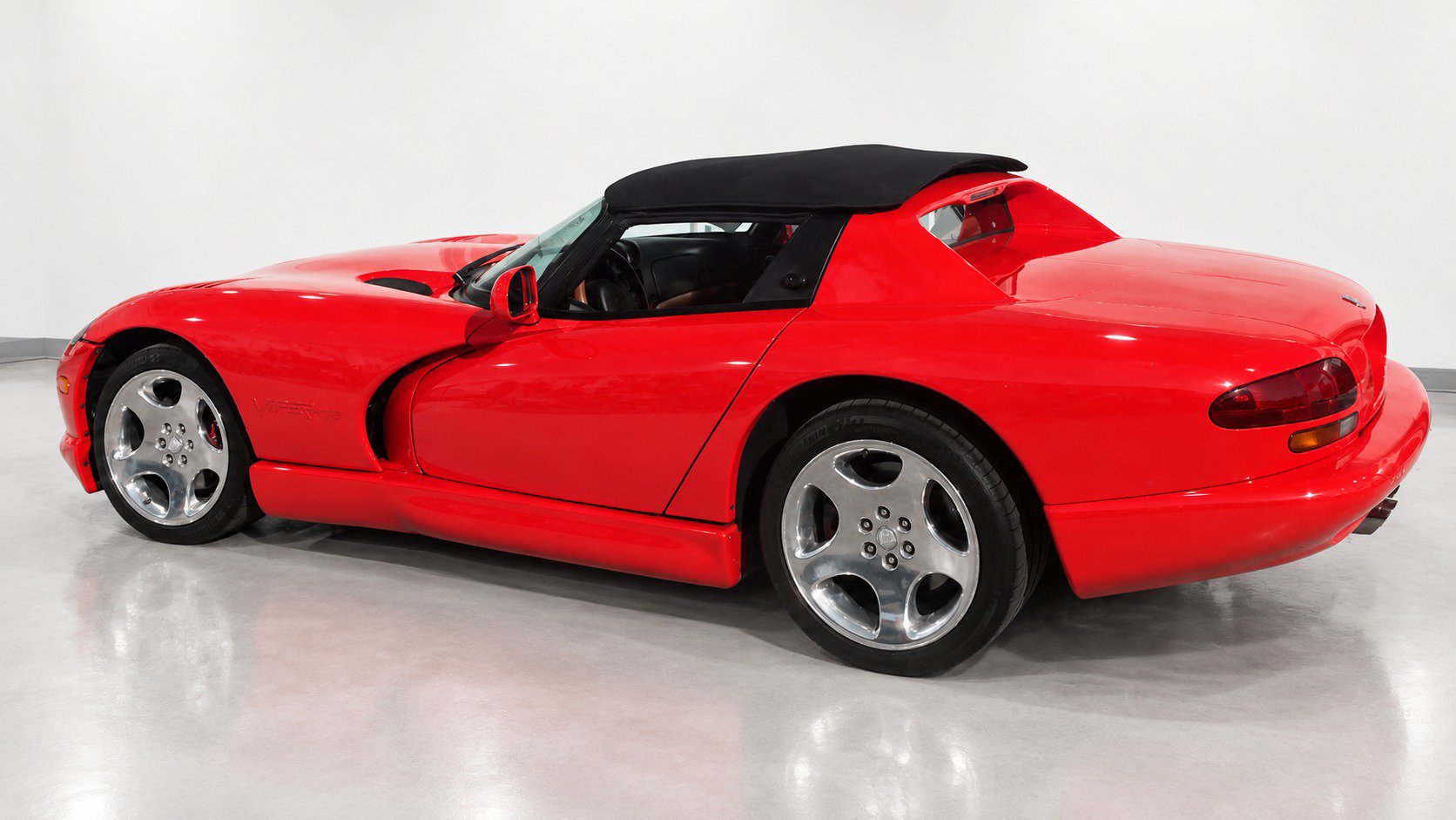 Used 2000 Dodge Viper RT/10 RWD image 4