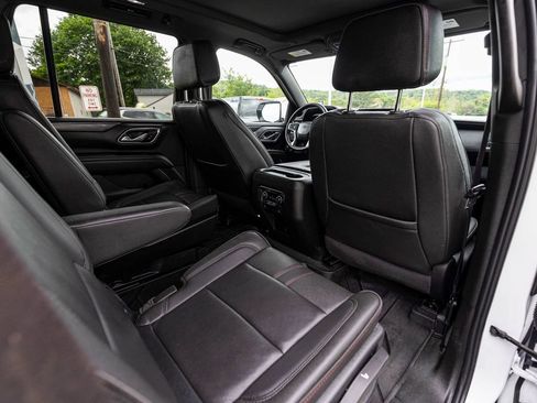 Used 2024 Chevrolet Tahoe RST w/ Luxury Package AWD/4WD image 30
