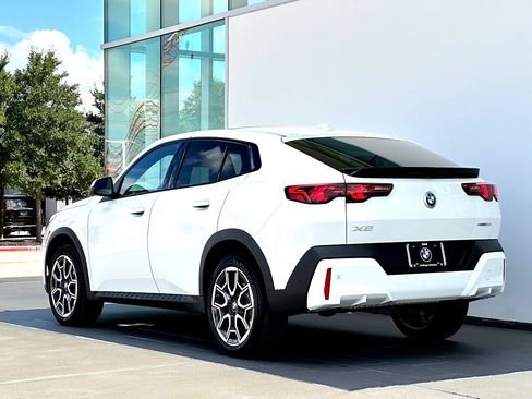 New 2026 BMW X2 xDrive28i w/ Technology Package AWD/4WD image 7