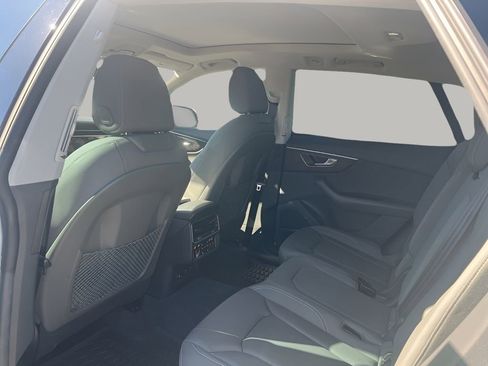 Used 2021 Audi Q8 Premium Plus w/ Premium Plus Package image 18