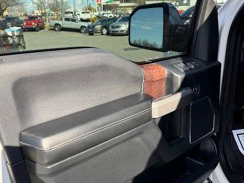 Used 2015 Ford F150 Platinum w/ Trailer Tow Package AWD/4WD image 12