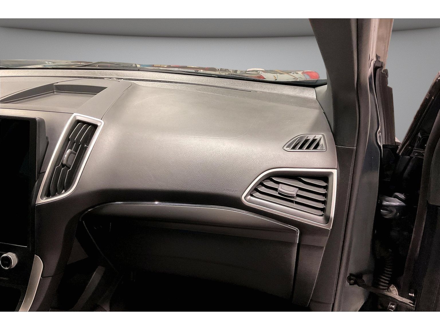 Used 2024 Ford Edge ST-Line AWD/4WD image 47