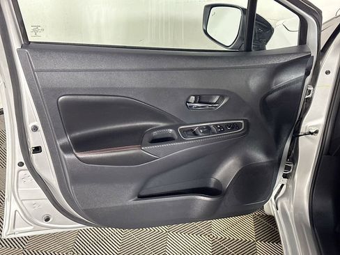Used 2025 Nissan Versa SR w/ Trunk Package FWD image 10
