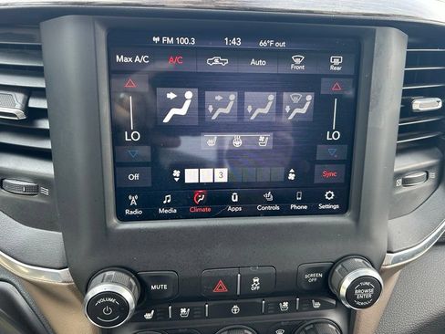 Used 2019 RAM 2500 Laramie AWD/4WD image 28