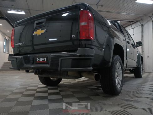 Used 2017 Chevrolet Colorado LT w/ LT Convenience Package AWD/4WD image 18