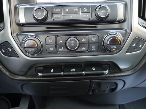 Used 2019 Chevrolet Silverado 1500 LT w/ All Star Edition image 18