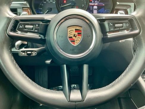 Used 2023 Porsche Macan AWD/4WD image 25