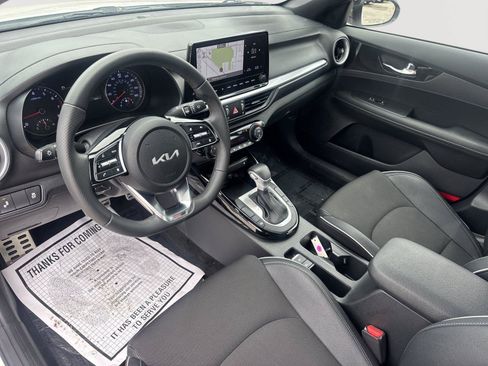 Used 2024 Kia Forte GT-Line w/ GT-Line Premium Package FWD image 8