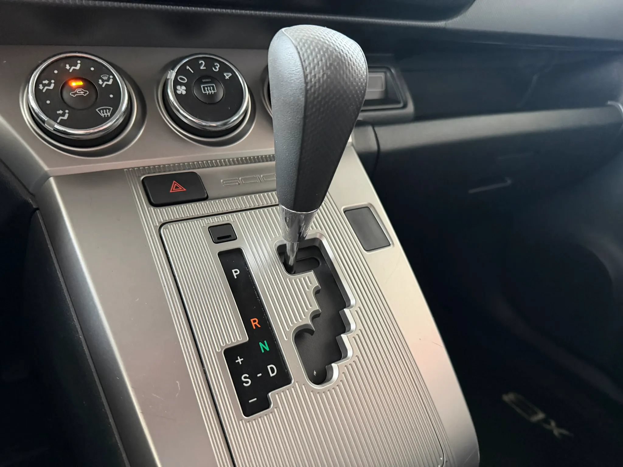 Used 2015 Scion xB FWD image 19