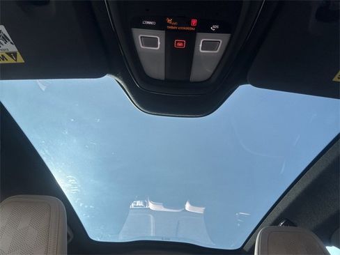 Used 2022 Polestar Polestar 2 w/ Plus Package image 31