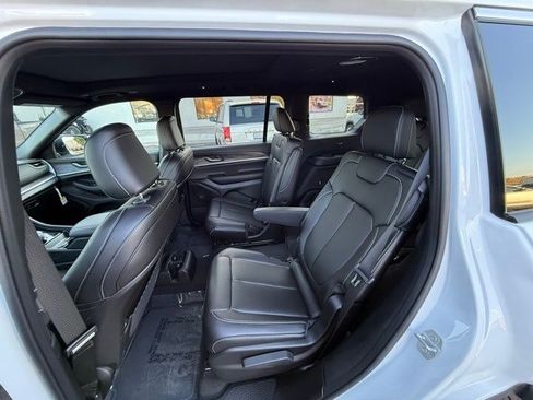 New 2025 Jeep Grand Cherokee L Limited w/ Trailer Tow Package image 20