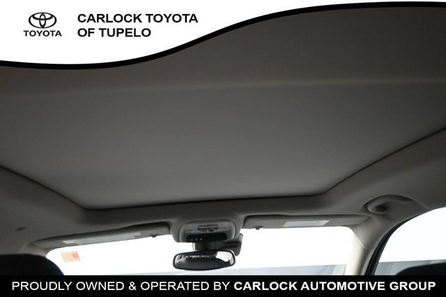 Used 2023 Buick Encore GX Essence w/ Experience Buick Package FWD image 18