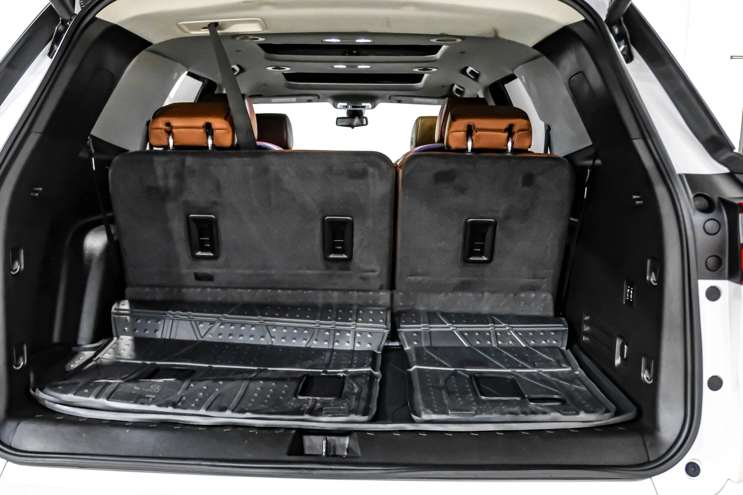Used 2019 Chevrolet Traverse High Country w/ LPO, Floor Liner Package AWD/4WD image 79