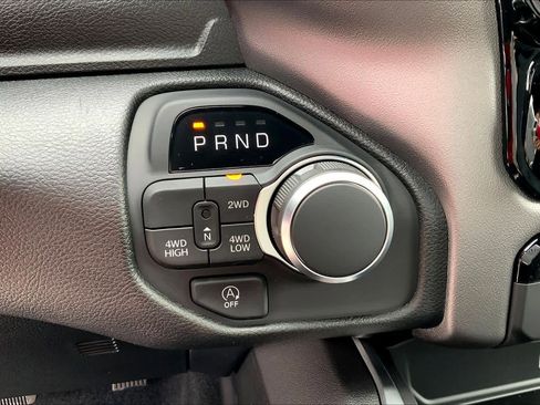 New 2026 RAM 1500 Express AWD/4WD image 17