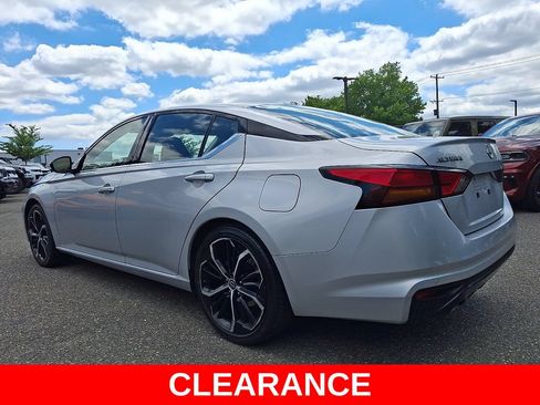 Used 2024 Nissan Altima 2.5 SR FWD image 4