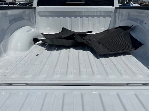 Used 2023 RAM 1500 Laramie AWD/4WD image 20