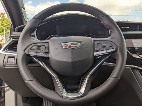 New 2025 Cadillac XT6 Premium Luxury image 10