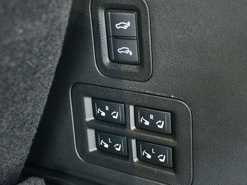 Used 2025 INFINITI QX80 Sensory image 83