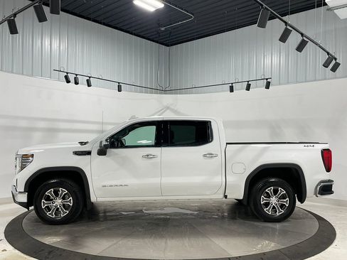 Used 2025 GMC Sierra 1500 SLT image 16