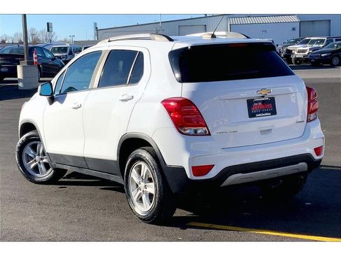 Used 2021 Chevrolet Trax LT image 13