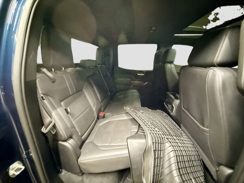 Used 2021 Chevrolet Silverado 1500 High Country w/ Technology Package image 32