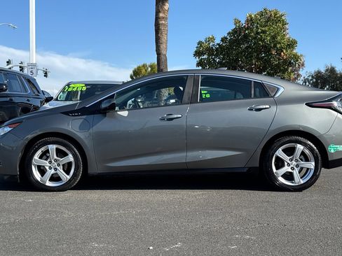 Used 2017 Chevrolet Volt LT image 8