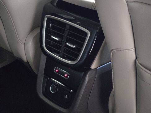 Used 2023 Lincoln Nautilus Reserve w/ Equipment Group 201A image 10