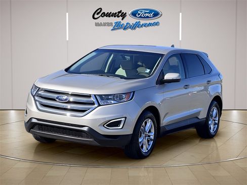 Used 2018 Ford Edge SEL w/ Equipment Group 201A image 2