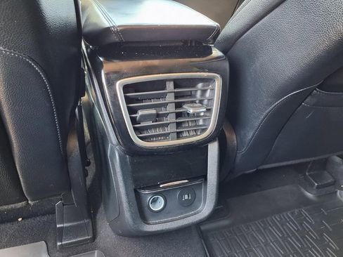 Used 2023 Lincoln Nautilus FWD w/ Premium Package image 14
