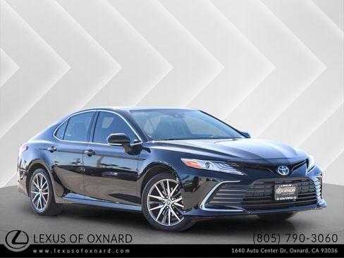 Used 2024 Toyota Camry XLE image 1