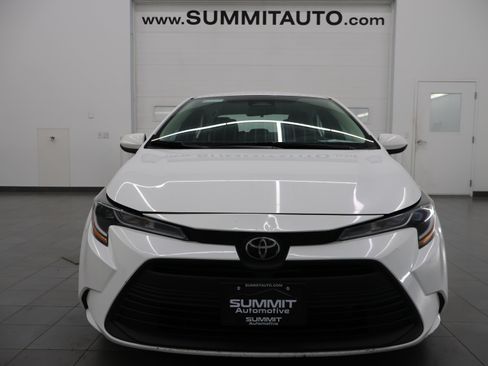 Used 2024 Toyota Corolla LE FWD image 20