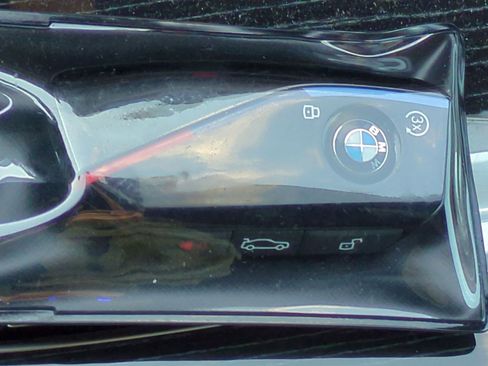 Used 2025 BMW X5 M60i image 36