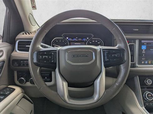 Used 2021 GMC Yukon Denali w/ Denali Premium Package AWD/4WD image 15