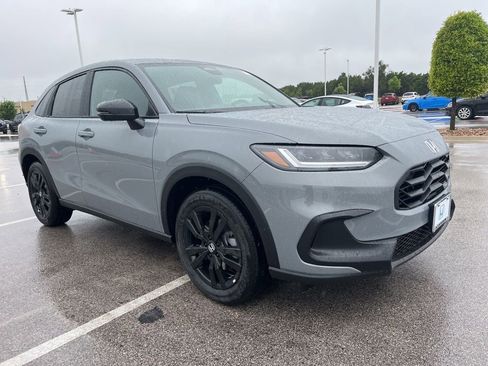 New 2026 Honda HR-V Sport image 2