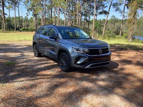 Used 2023 Volkswagen Taos S image 3