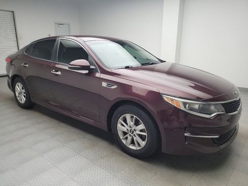 Used 2018 Kia Optima LX FWD image 11