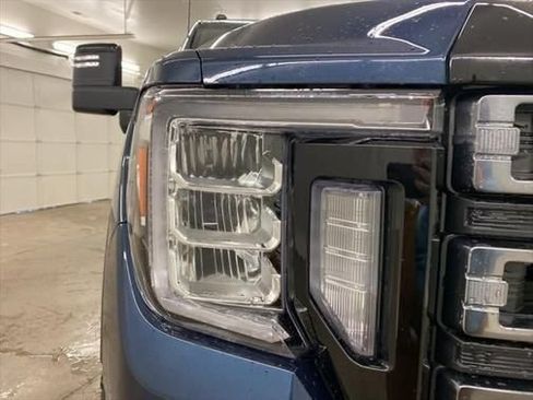 Used 2022 GMC Sierra 2500 AT4 w/ Gooseneck/5TH Wheel Package AWD/4WD image 16
