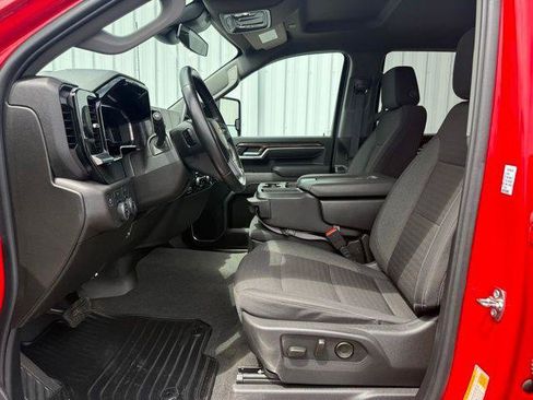 Used 2025 Chevrolet Silverado 2500 LT w/ Convenience Package AWD/4WD image 6
