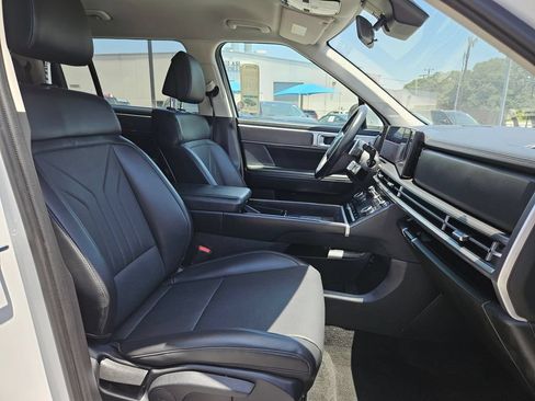 Used 2025 Hyundai Santa Fe SEL FWD image 26